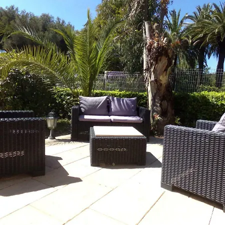 Locations Les Bruyeres N2 La Garonnette-Plage