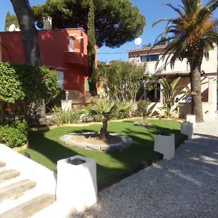 Locations Les Bruyeres N2 La Garonnette-Plage